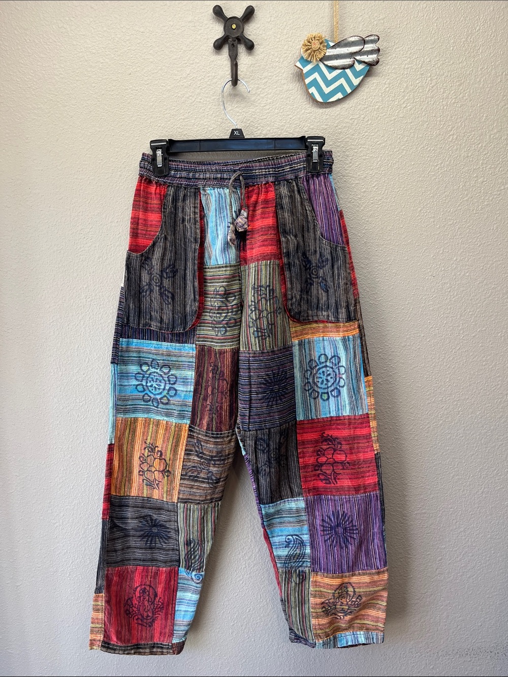 Rising international patchwork pants size XS
